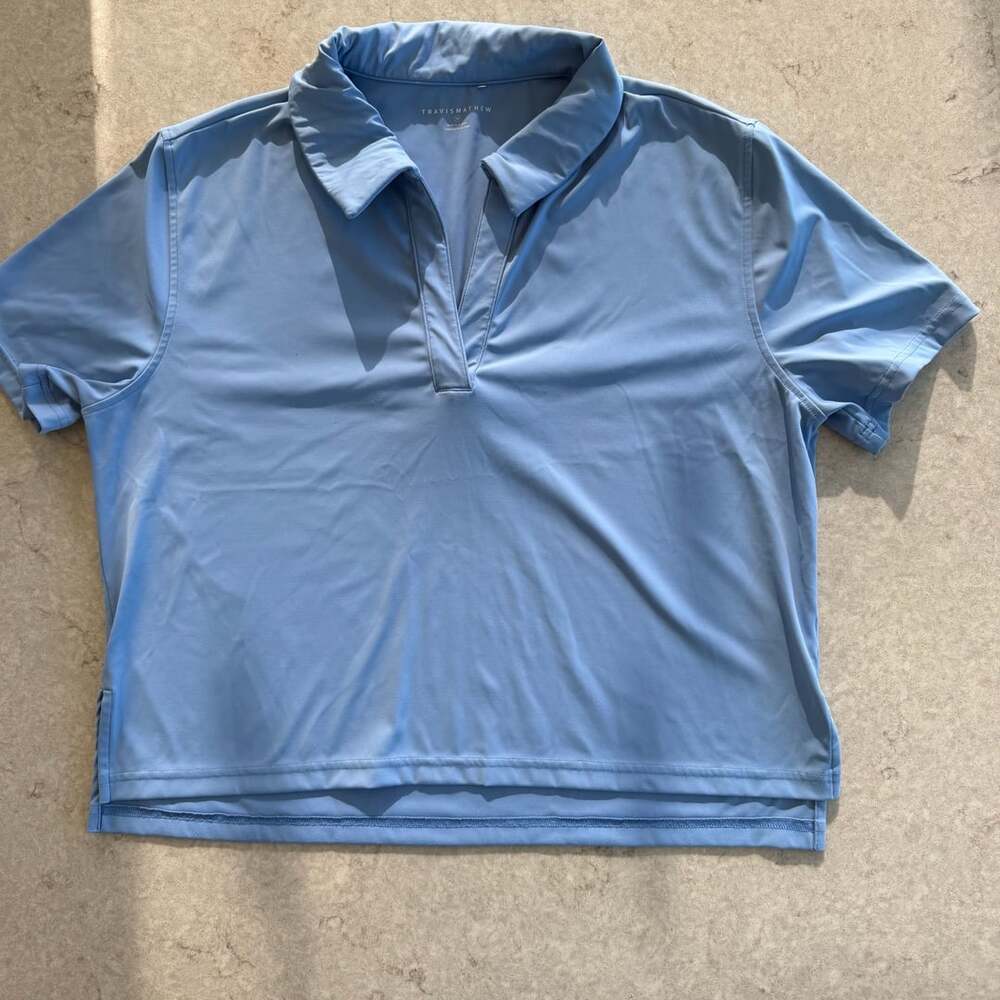 Travis Mathew Polo Shirt Size M Blue Short Sleeve Collared Tee